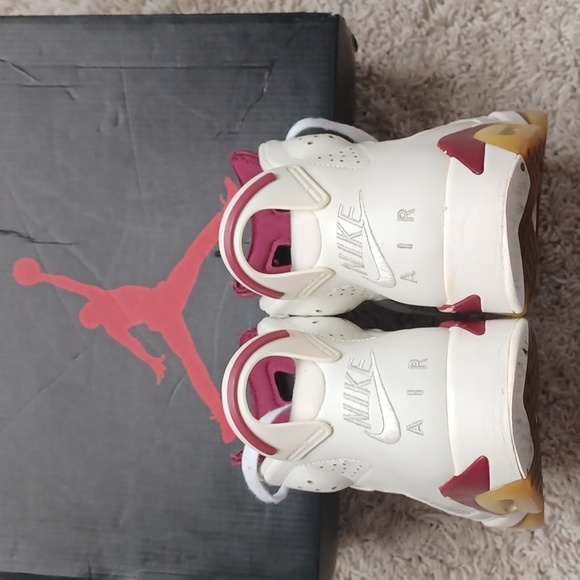 Air Jordan 6 Retro Size 8 Off White/ Maroon GUC - Picture 11 of 14